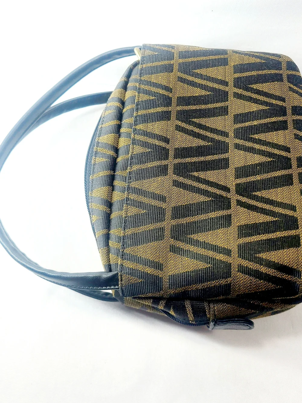 Vincenzo Valentink Women's Patterned Bag in Olive and Black
